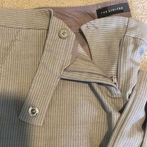 The limited, Drew fit, size 8, 2pairs of pants